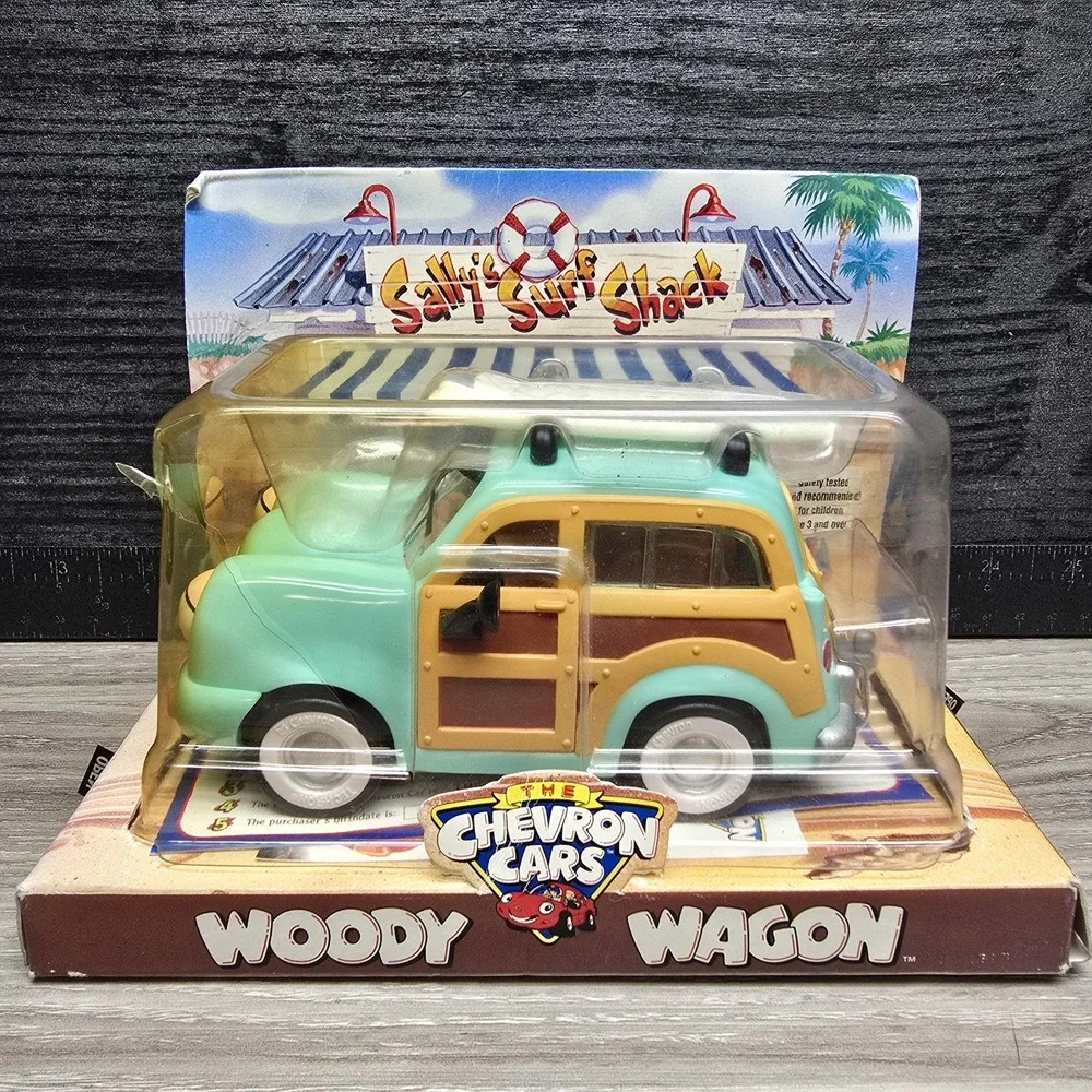 Vintage The Chevron Cars 1999 Sally's Surf Shack Woody Wagon In‎ Package